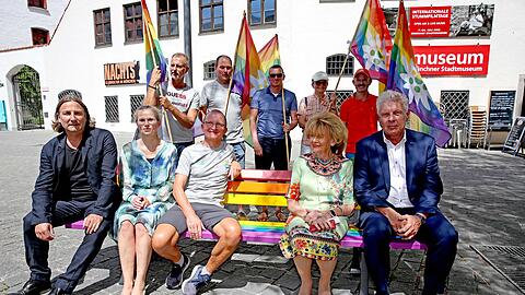 Florian Hochstätter, Andrea Stadler-Bachmaier, Thomas Michel, Dr. h.c. Charlotte Knobloch und Oberbürgermeister Dieter Reiter