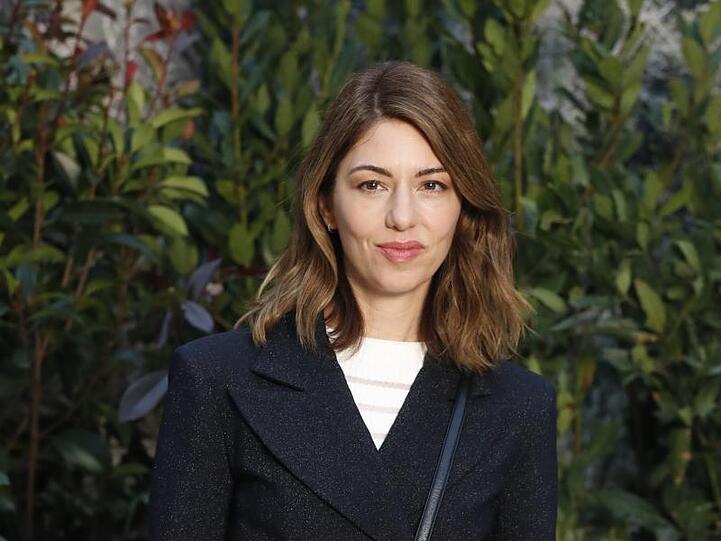 Die US-amerikanische Regisseurin Sofia Coppola fühlt sich dem Pariser Modehaus Chanel verbunden.