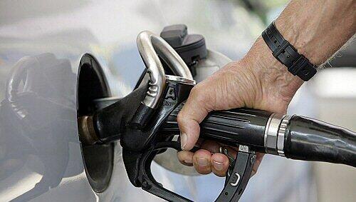 Ein Pfand sollte nicht hinterlegt werden, auch wenn die Bankkarte an der Tankstelle versagt. Ein Pfand sollte nicht hinterlegt werden, auch wenn die Bankkarte an der Tankstelle versagt.
