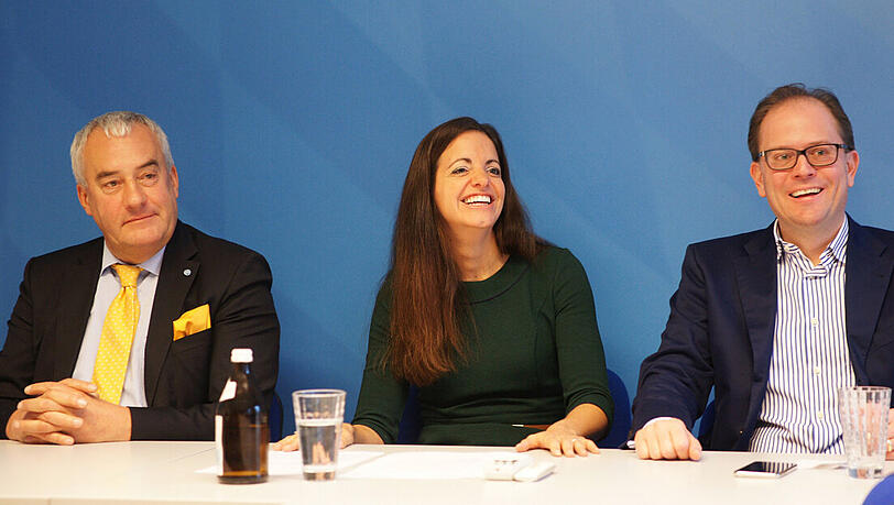 Partei-Chef Ludwig Spaenle (links) mit seinem Zukunftsteam: OB-Kandidatin Kristina Frank und Bald-Bürgermeister Manuel Pretzl.