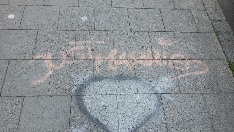 So hatte die AZ die Botschaft drei Tage zuvor ... So hatte die AZ die Botschaft drei Tage zuvor ...