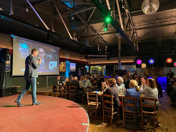 CSU-Kandidat Wolfgang Stefinger bei seiner Wahlparty im Werksviertel. CSU-Kandidat Wolfgang Stefinger bei seiner Wahlparty im Werksviertel.