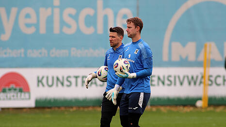 Verl&auml;ssliche 1860-Schlussm&auml;nner: Der spielende Torwarttrainer Ren&eacute; Vollath (l.) und Hiller-Nachfolger Thomas D&auml;hne.