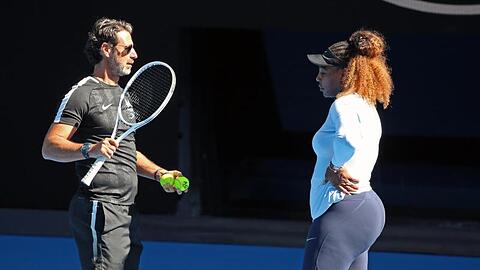 Will mit einem Strategiewechsel seinen Schützling wieder zu Siegen führen: Patrick Mouratoglou (l), der Trainer von Serena Williams.