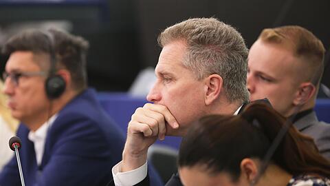 Das Europaparlament hebt die Immunität des AfD-Abgeordneten Petr Bystron auf. (Archivbild)