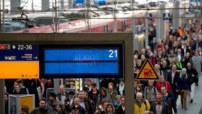 Tarifkonflikt zwischen Bahn und GDL: Zumindest vorerst keine neuen Streiks. Tarifkonflikt zwischen Bahn und GDL: Zumindest vorerst keine neuen Streiks.