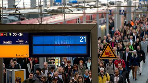 Tarifkonflikt zwischen Bahn und GDL: Zumindest vorerst keine neuen Streiks.
