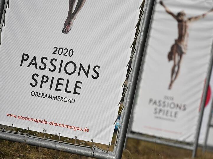 Nach der Absage der Passionsspiele sind die tierischen Mitspieler vorerst aus ihren Rollen entlassen worden. Foto: Angelika Warmuth/dpa/Archivbild