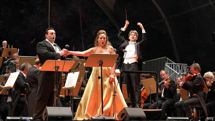 Große italienische Operngefühle: Freddie Di Tommaso, Sonya Yoncheva und Daniele Rustioni in Rosenheim. Große italienische Operngefühle: Freddie Di Tommaso, Sonya Yoncheva und Daniele Rustioni in Rosenheim.
