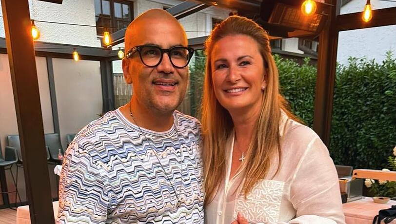 Gastro-Influencer und Berater Kemal Üres mit Maria Lechner (Nymphenburg-Sekt-Wirtin auf dem Viktualienmarkt) Gastro-Influencer und Berater Kemal Üres mit Maria Lechner (Nymphenburg-Sekt-Wirtin auf dem Viktualienmarkt)