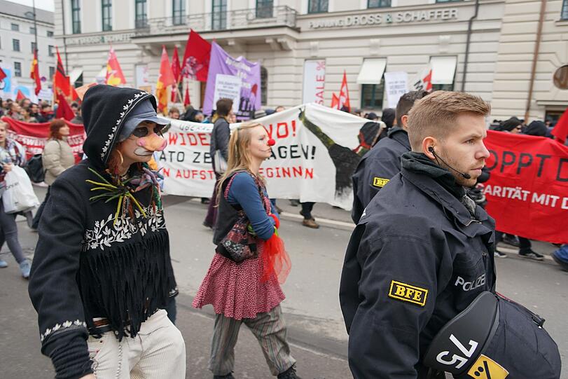 Die Bilder zur Demonstration gegen die Sicherheitskonferenz in München...