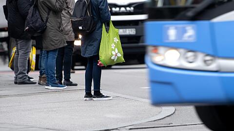 Weniger Autos, mehr Radwege &ndash; geht es um die Verkehrswende, die auch in München ganz oben auf der Agenda der Stadtpolitik steht, ist meist von Radlern und Autofahrern die Rede. (Symbolbild)