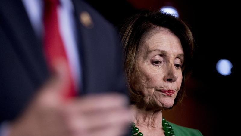 Die Sprecherin des US-Repräsentantenhauses, Nancy Pelosi, wird von US-Präsident Trump beleidigt. Die Sprecherin des US-Repräsentantenhauses, Nancy Pelosi, wird von US-Präsident Trump beleidigt.