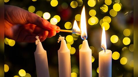 Es muss nicht immer Tannengr&uuml;n und rote Kerzen sein.