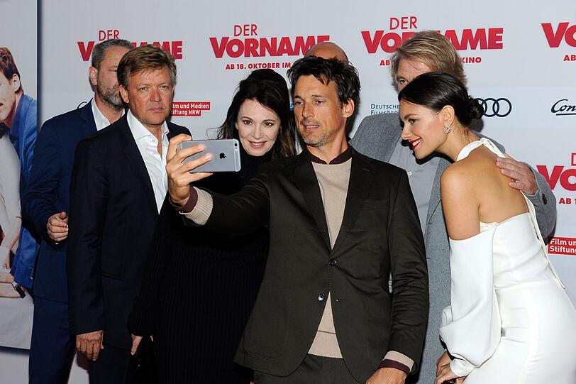Selfie-Time: Justus von Dohnanyi, Iris Berben, Florian David Fitz und Janina Uhse