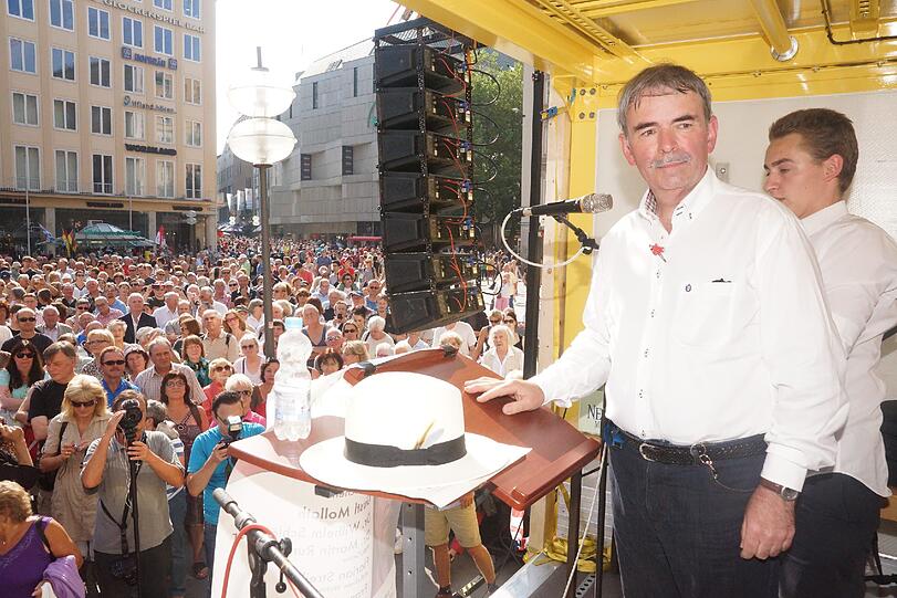 Die Bilder von Kundgebung von Gustl Mollath und seinen Unterstützern am Marienplatz.