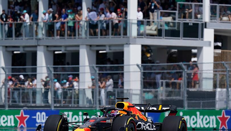 Der Niederländer Max Verstappen vom Team Red Bull gewinnt den ersten Großen Preis von Miami.