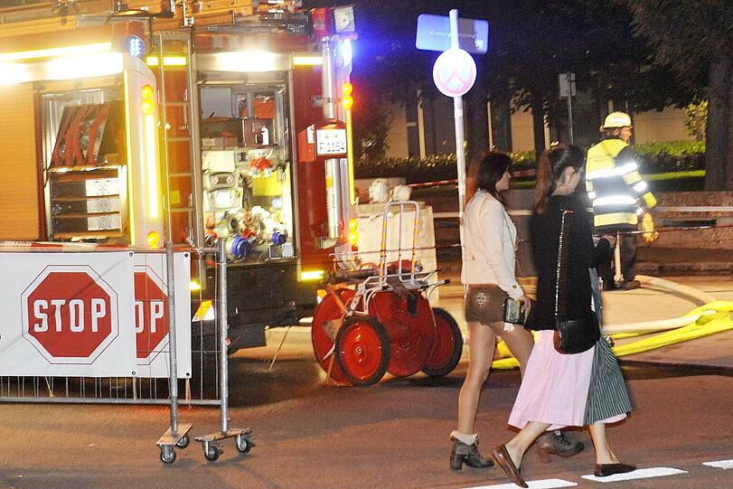 Brand in der Nähe des Oktoberfests: In einer Tiefgarage hat sich starker Rauch gebildet.