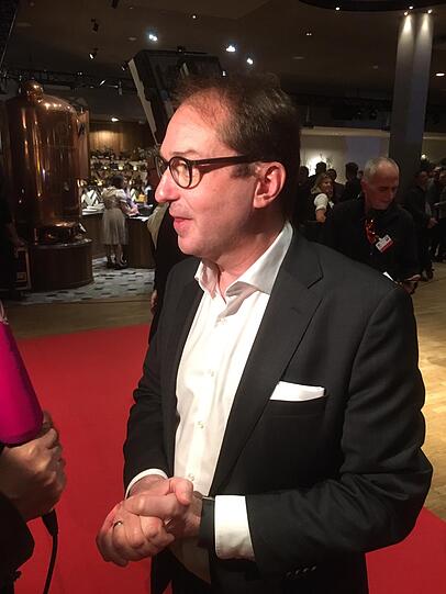 Alexander Dobrindt am Nockherberg.