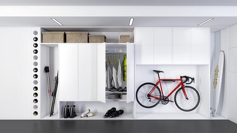 Und das ist der Storage-Bereich - ein großzügiger Stauraum, in den locker Radl und Surfbrett untergebracht werden können.