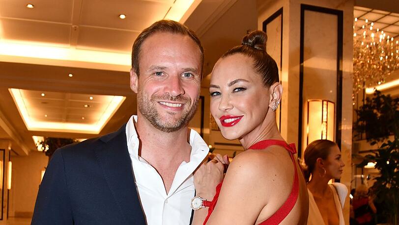 Der erste gemeinsame Auftritt: Alessandra "Sandy" Meyer-Wölden und ihr neuer Partner Alexander Müller.