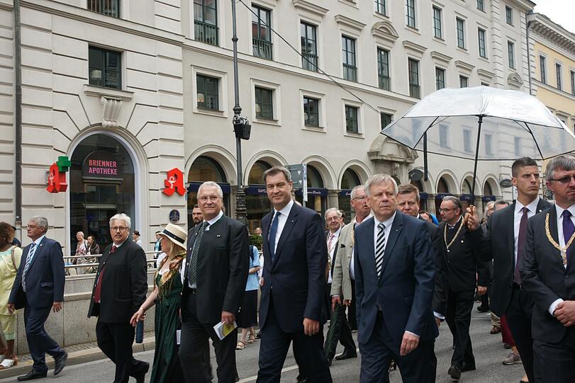 Ministerpräsident Markus Söder bei der Fronleichnamsprozession