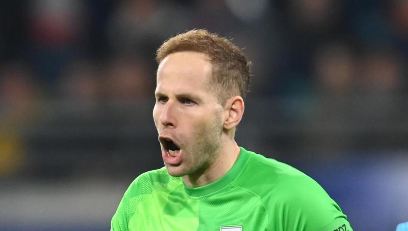 Steht nach seiner Corona-Infektion wieder bei RB Leipzig im Tor.
