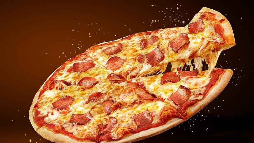 Rund, knusprig, Käse, lecker: Am 17. Januar ist Tag der italienischen Küche - und damit auch der Pizza.