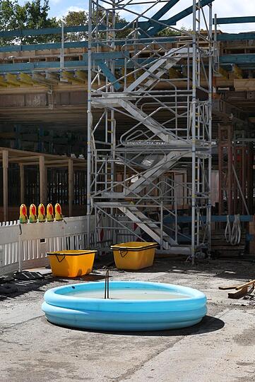 Baustelle an der Bahnunterführung - mit Pool?