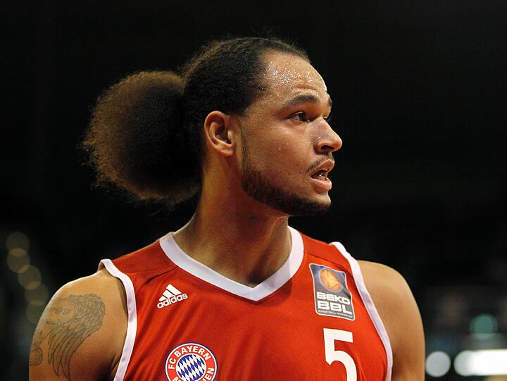 Hammerspiel der FC Bayern Basketballer: Das Team von Trainer Dirk Bauermann gewann am Samstagabend gegen Phoenix Hagen mit 100:81 und feierte damit den vierten Sieg in Serie. Die besten Bilder.