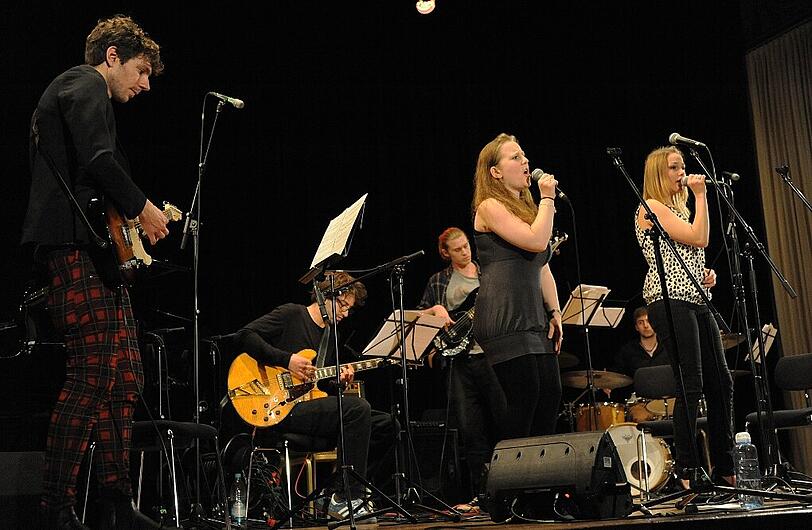 Die Neue Jazzschool München tritt im Künstlerhaus am Lenbachplatz auf.