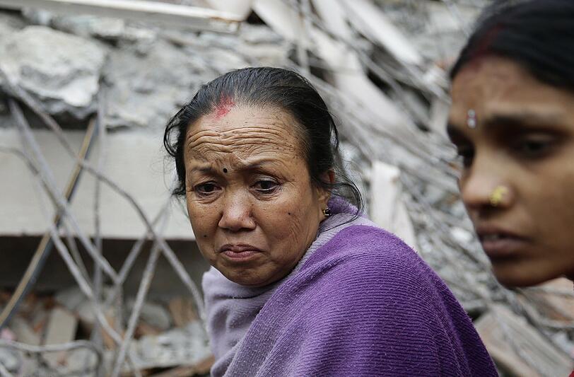 Ausnahmezustand in Kathmandu: Nach dem schwersten Erdbeben seit über 80 Jahren wurde in Nepal der Notstand ausgerufen. Die erschütternden Bilder.