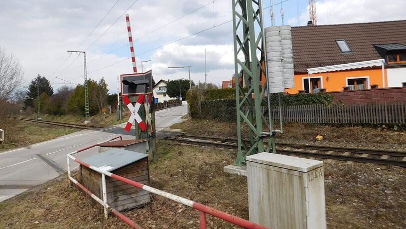 Anwohner, die entlang der Schienenstränge leben, sehen ihre Lebensqualität gefährdet. Sie schlagen für den geplanten Ausbau der Deutschen Bahn eine Alternativroute vor.(Symbolbild)