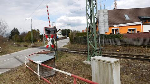 Anwohner, die entlang der Schienenstränge leben, sehen ihre Lebensqualität gefährdet. Sie schlagen für den geplanten Ausbau der Deutschen Bahn eine Alternativroute vor.(Symbolbild)