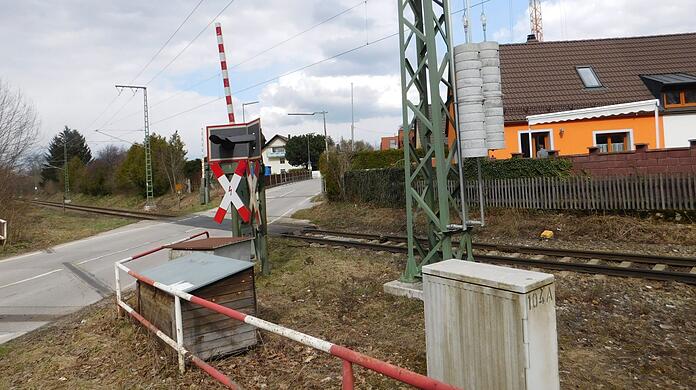 Anwohner, die entlang der Schienenstränge leben, sehen ihre Lebensqualität gefährdet. Sie schlagen für den geplanten Ausbau der Deutschen Bahn eine Alternativroute vor.(Symbolbild)