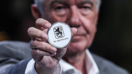 Auf dem Los f&uuml;r den DFB-Pokal war noch das alte Logo des TSV 1860 abgedruckt.