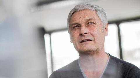 Armin Veh sieht ein Problem innerhalb des 1. FC Köln.