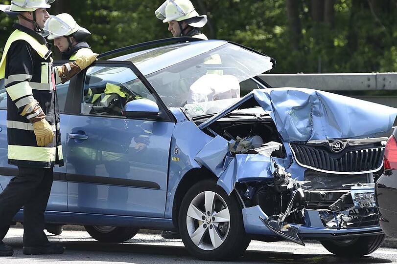 Schwerer Auffahrunfall auf der B95.