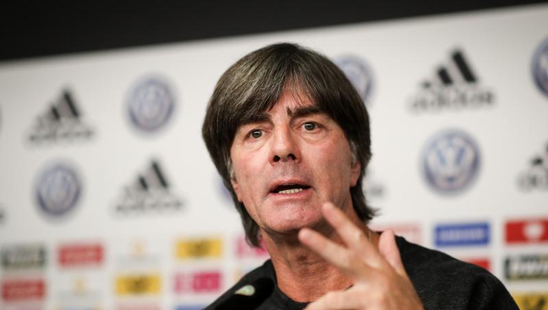 Bundestrainer Joachim Löw bereitet die deutsche Nationalmannschaft auf die Niederlande vor. Bundestrainer Joachim Löw bereitet die deutsche Nationalmannschaft auf die Niederlande vor.