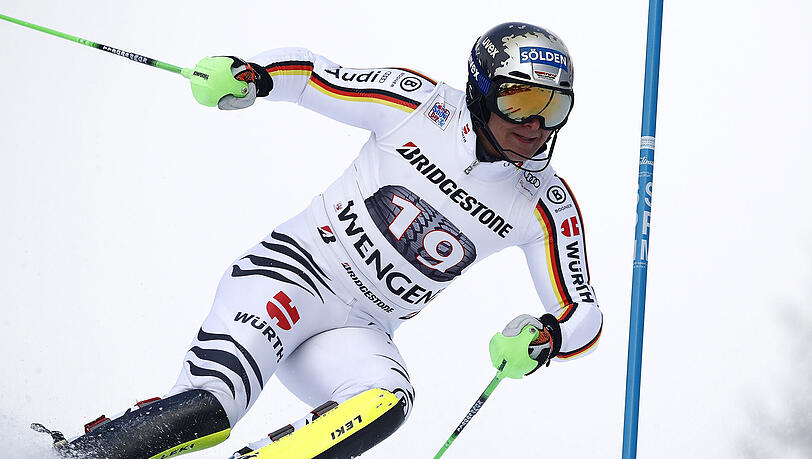 Thomas Dreßen fährt in der Kombinations-Abfahrt über einen Stein und ist danach chancenlos. Doch im Slalom zeigt er sein Kämpferherz. Thomas Dreßen fährt in der Kombinations-Abfahrt über einen Stein und ist danach chancenlos. Doch im Slalom zeigt er sein Kämpferherz.