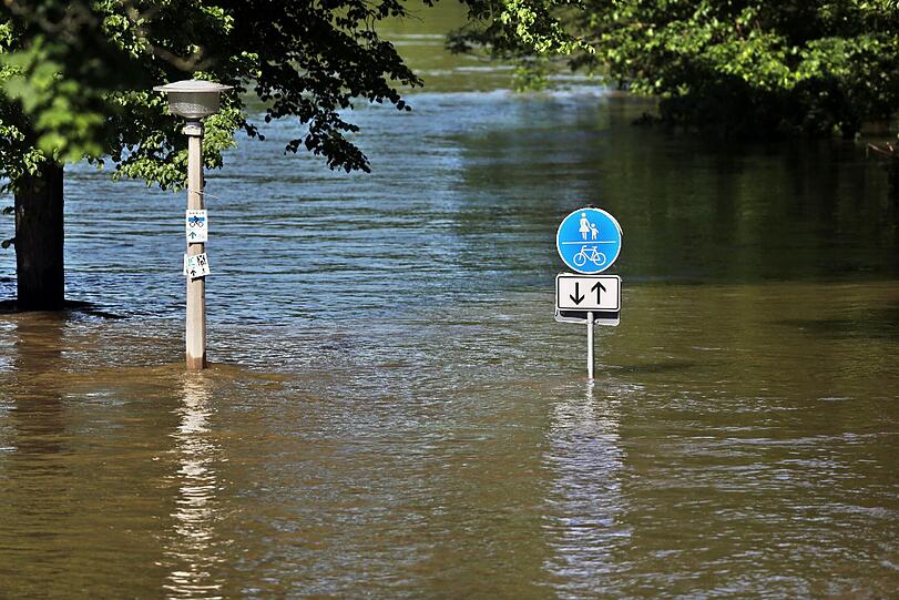 Halle, Bitterfeld: Hochwasser aktuell - Bilder aus den Katastrophengebieten in Sachsen und Sachsen-Anhalt