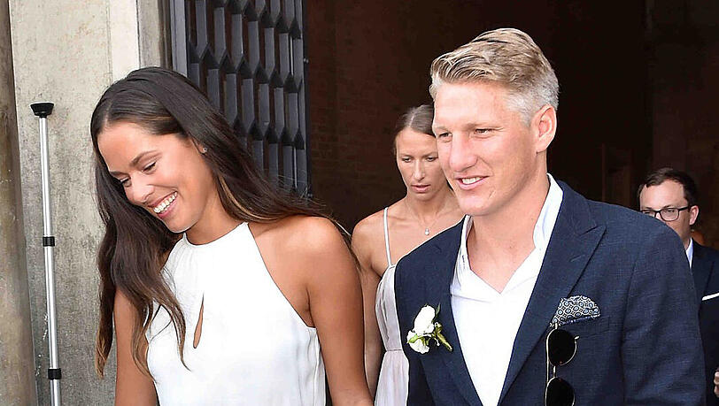 Bastian Schweinsteiger und Ana Ivanovic haben am Dienstag in Venedig geheiratet. Bastian Schweinsteiger und Ana Ivanovic haben am Dienstag in Venedig geheiratet.