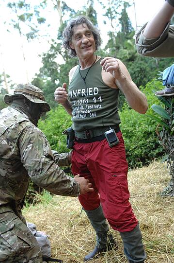 Der Ranger nimmt's ziemlich genau mit Winfried Glatzeder.