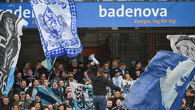 Rund 750 Löwen-Fans sind beim Auswärtsspiel in Freiburg dabei – beim letzten Gastspiel durften sie jubeln. Rund 750 Löwen-Fans sind beim Auswärtsspiel in Freiburg dabei – beim letzten Gastspiel durften sie jubeln.