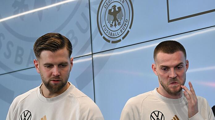 Die Nationalspieler Niclas Füllkrug (l) und Marvin Ducksch sind wieder vereint.
