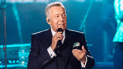 Roland Kaiser hat sich verletzt.