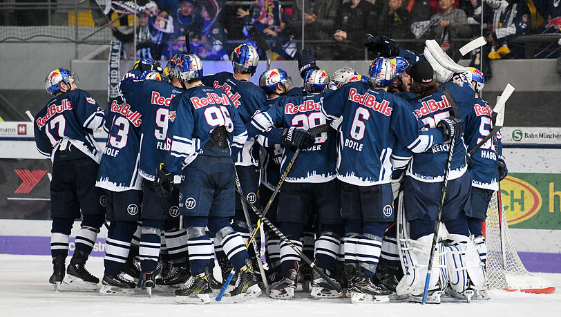 Auf ein Neues: die Spieler des EHC München bejubeln gegen die Adler Mannheim den Einzug ins Finale der DEL. Auf ein Neues: die Spieler des EHC München bejubeln gegen die Adler Mannheim den Einzug ins Finale der DEL.