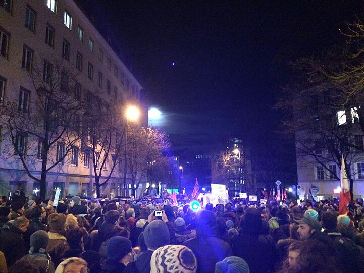 Weitere Bilder von der Demonstration.
