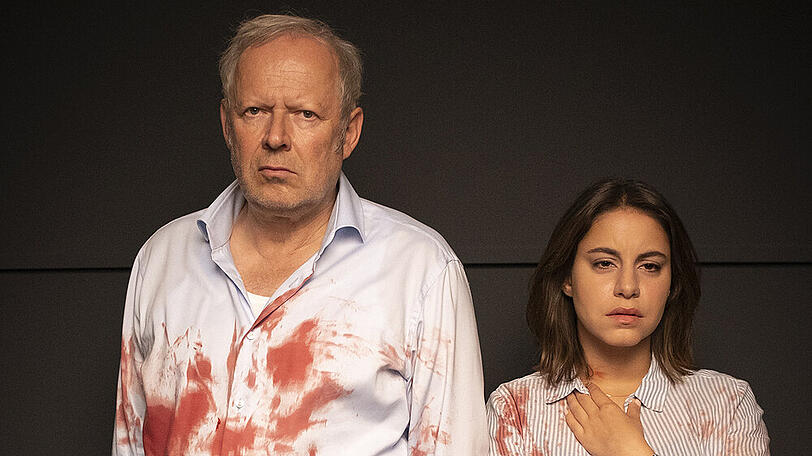 Klaus Borowski (Axel Milberg) und Mila Sahin (Almila Bagriacik) werden Zeugen einer blutigen Tat.