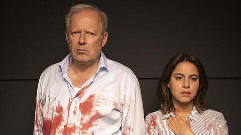 Klaus Borowski (Axel Milberg) und Mila Sahin (Almila Bagriacik) werden Zeugen einer blutigen Tat.